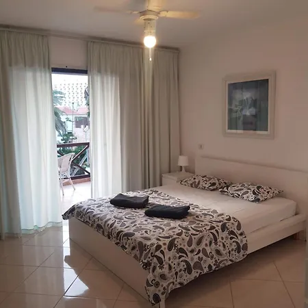 Paraiso Royal Americas شقة